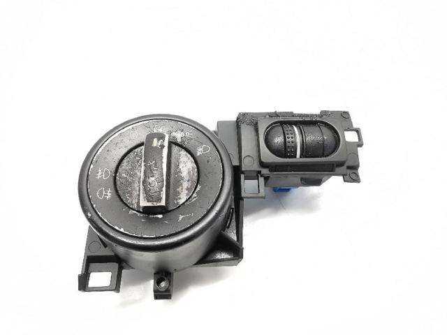 7L6858903T VAG