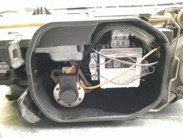 VAG 7L6941015BK Faro izquierdo  comprar en Albacete