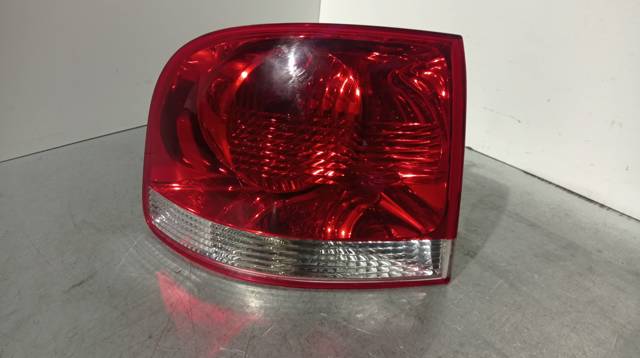7L6945095P VAG Piloto trasero exterior izquierdo  en stock Gandía