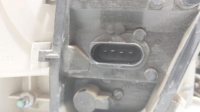 7L6945095P Piloto trasero exterior izquierdo comprar Sevilla