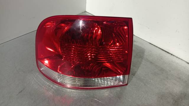 7L6945095P Piloto trasero exterior izquierdo  comprar en Zaragoza