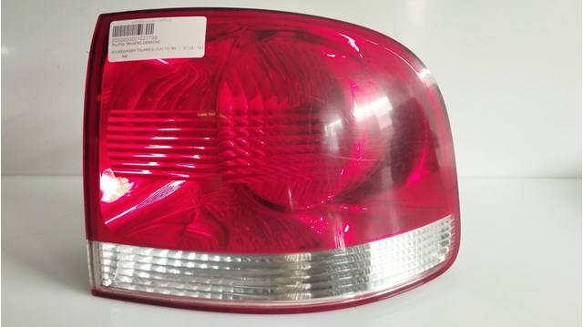 7L6945096K Piloto trasero exterior derecho  en stock Granada