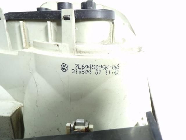 7L6945096P Piloto trasero exterior derecho  en stock Sabadell