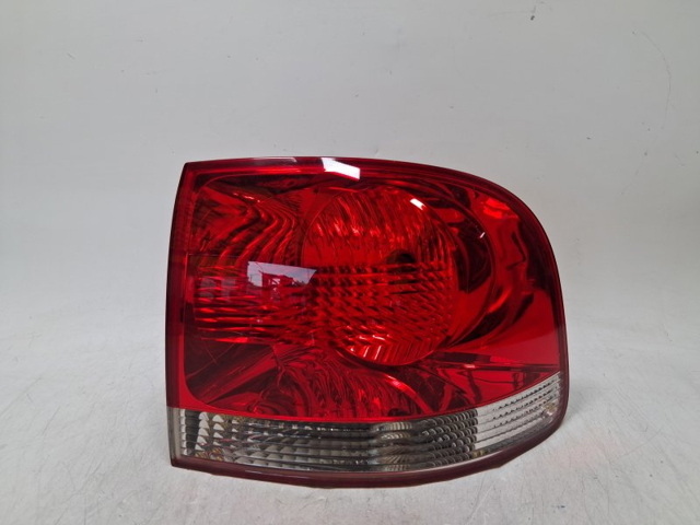 7L6945096P Piloto trasero exterior derecho comprar Girona