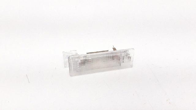VAG 7L6947101A Luz de cortesía del maletero  en stock Salamanca