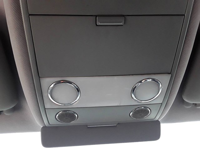 7L6947105A Luz de techo interior (cabina)  comprar en Zaragoza