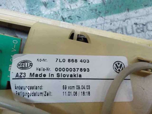 7L6947105A VAG Luz de techo interior (cabina)  disponible Vigo