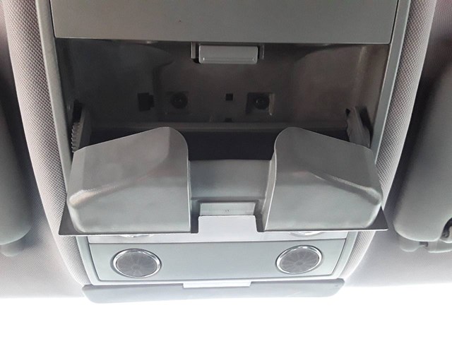 7L6947105A Luz de techo interior (cabina)  comprar en Reus