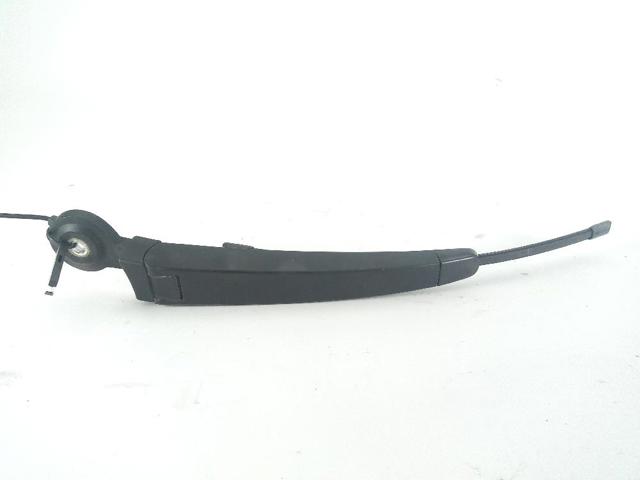 7L6955707 Brazo del limpiaparabrisas trasero  disponible Burgos
