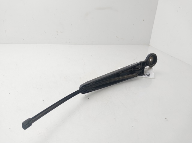 7L6955707 Brazo del limpiaparabrisas, trasero  en stock Sabadell