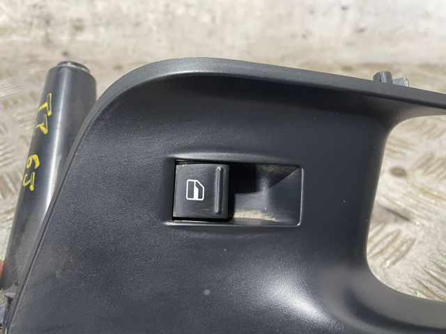 7L6959855B VAG Botón de encendido del motor del elevalunas delantero derecho  disponible Vigo