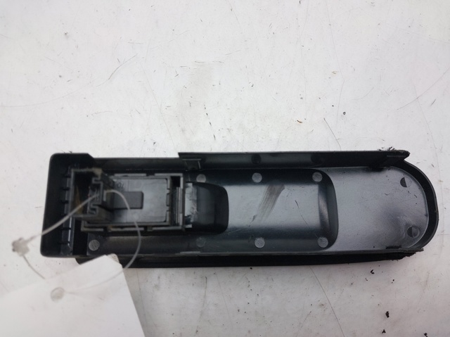 7L6959855B Botón de encendido del motor del elevalunas delantero derecho  comprar en Pontevedra