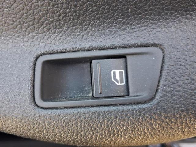 7L6959855BREH VAG Botón de elevalunas delantero derecho comprar Madrid