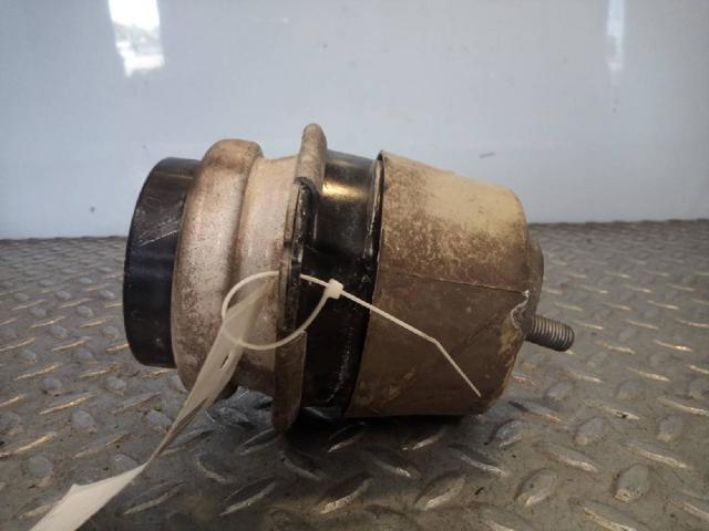 7L8199131A VAG Soporte de motor, Izquierda / Derecha  en stock Córdoba