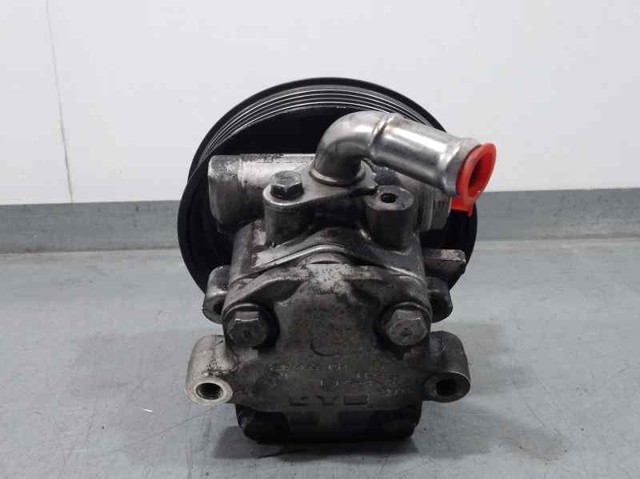 VAG 7L8422154 Bomba de dirección  en stock Terrassa