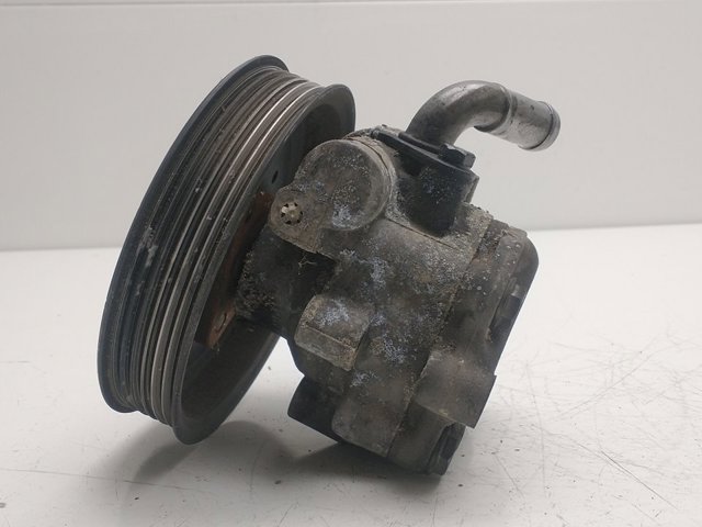 7L8422154 Bomba de dirección asistida  disponible Burgos
