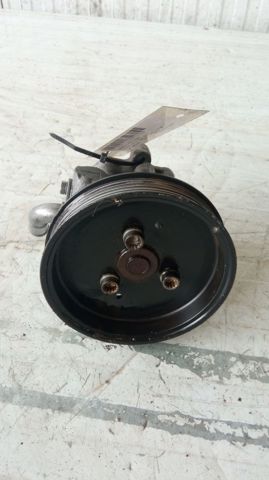 7L8422154ES Bomba de dirección asistida  comprar en Zaragoza