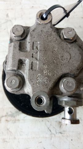 7L8422154ES VAG Bomba de dirección asistida  comprar en Oviedo