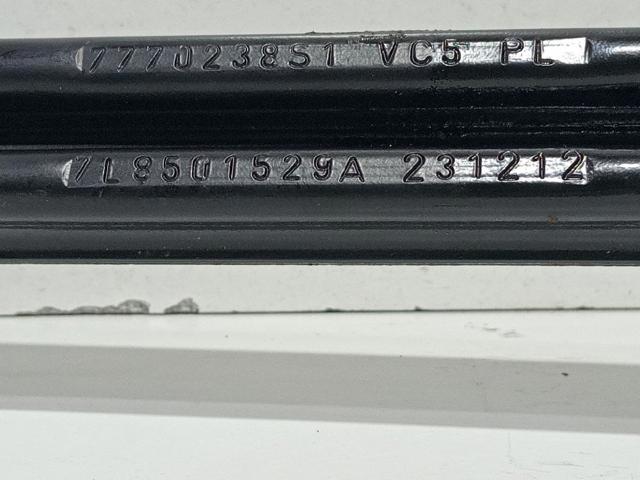 7L8501529A Barra transversal de la suspensión trasera comprar Sevilla