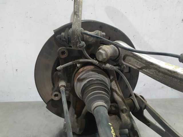 VAG 7L8505436 Mangueta trasera derecha  disponible Valladolid