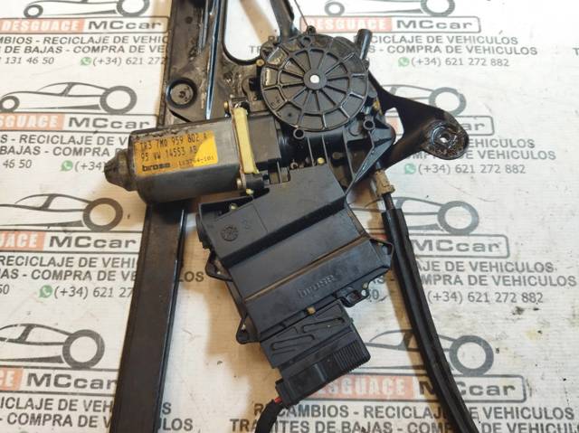 Motor eléctrico, elevalunas, puerta delantera derecha 7M0959802A VAG