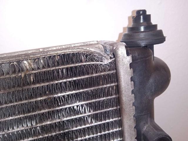 VAG 7M3121253B Radiador de refrigeración del motor  disponible Lugo