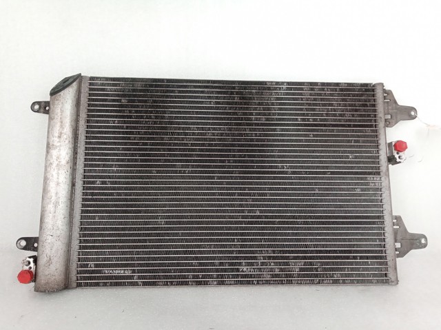 VAG 7M3820411E Condensador de aire acondicionado  disponible Lugo