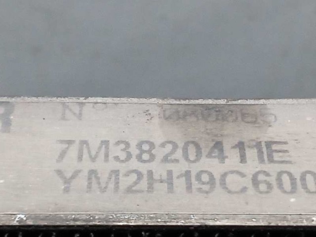 VAG 7M3820411E Condensador de aire acondicionado  disponible Lugo