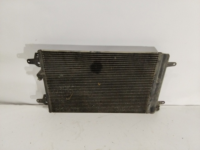 7M3820411E Condensador de aire acondicionado  disponible Utrera