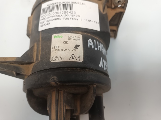 7M3941699C VAG Luz antiniebla izquierdo  en stock Córdoba