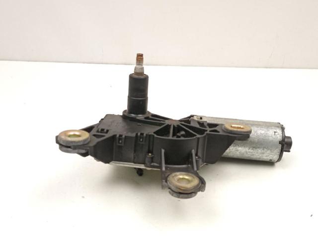 7M3955711 Motor del limpiaparabrisas trasero  disponible Burgos