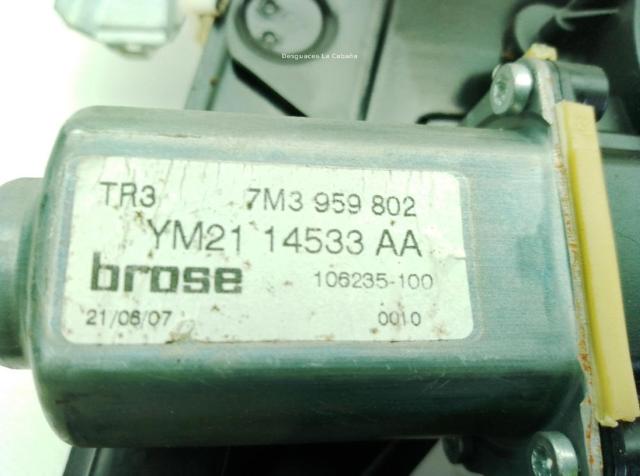 7M3959802 VAG Motor del elevalunas de la puerta delantera derecha  disponible Ourense