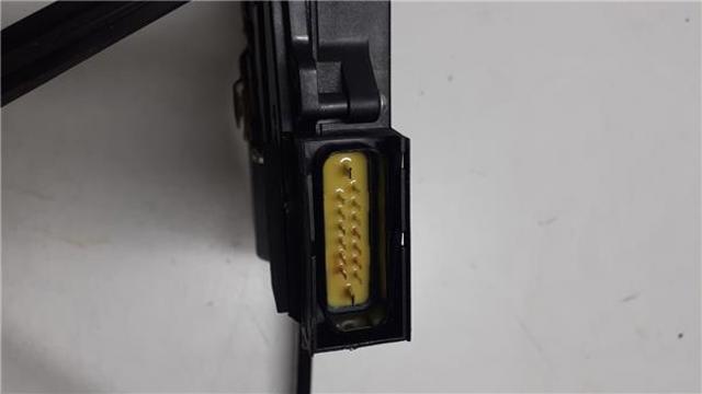 7M3959812 VAG Motor del elevalunas de la puerta trasera derecha  disponible Ourense