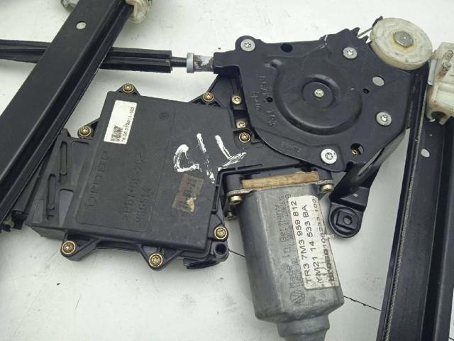 VAG 7M3959812 Motor del elevalunas de la puerta trasera derecha comprar Barcelona