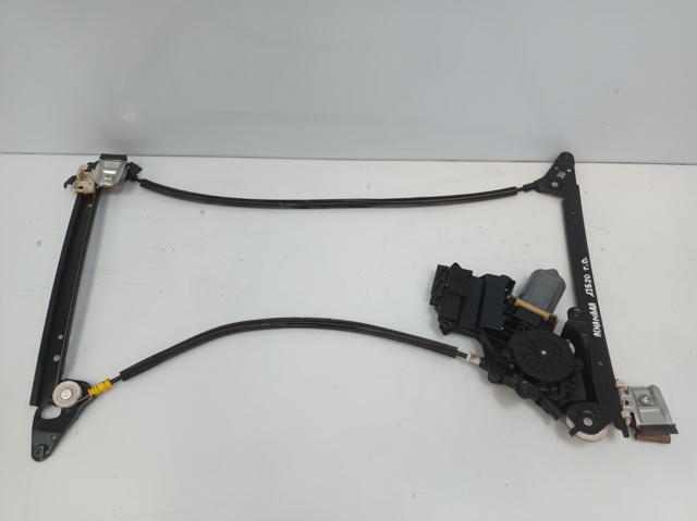 VAG 7M3959812 Motor del elevalunas de la puerta trasera derecha  en stock Salamanca
