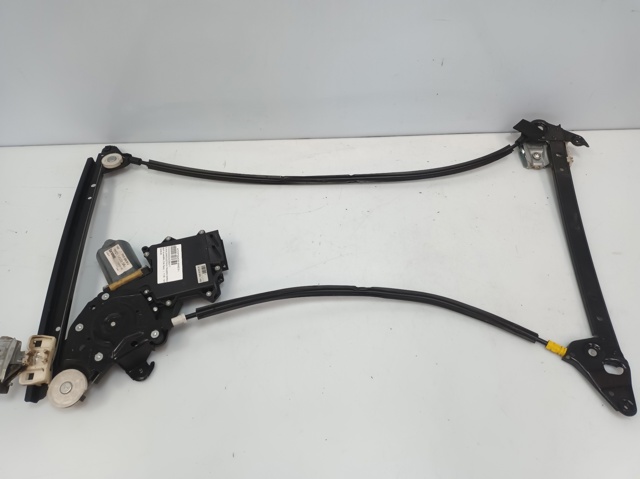 VAG 7M3959812 Motor del elevalunas de la puerta trasera derecha  disponible Lugo