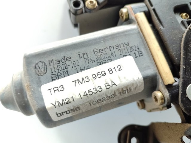 7M3959812 VAG Motor del elevalunas de la puerta trasera derecha  disponible Ourense