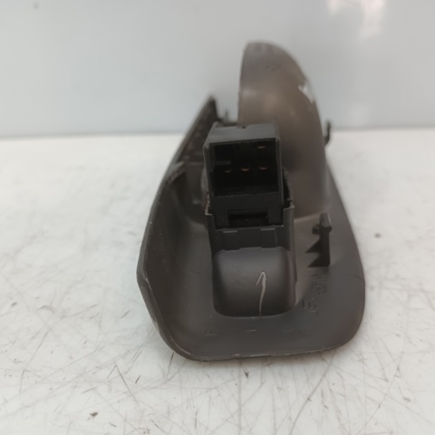7M3959855 Botón de encendido del motor del elevalunas delantero derecho  comprar en Zaragoza