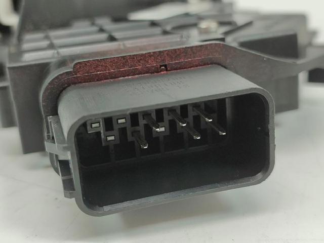 7M5AR21812AA FORD Cerradura de puerta delantera derecha  disponible Alicante
