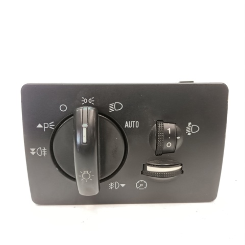 7M5T13A024CA Interruptor de luces en el tablero comprar Girona