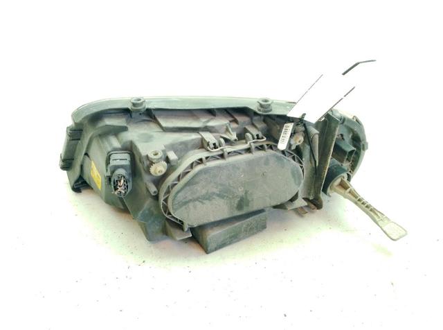 7M7941016M VAG Faro derecho  disponible Ourense