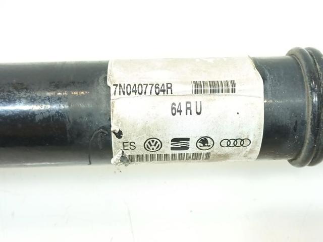 7N0407764R VAG Semieje delantero derecho  en stock Huelva