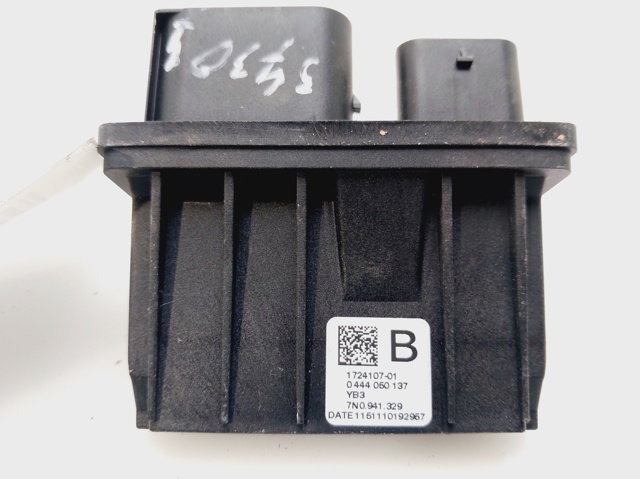 7N0941329 Unidad de control AdBlue  comprar en Reus