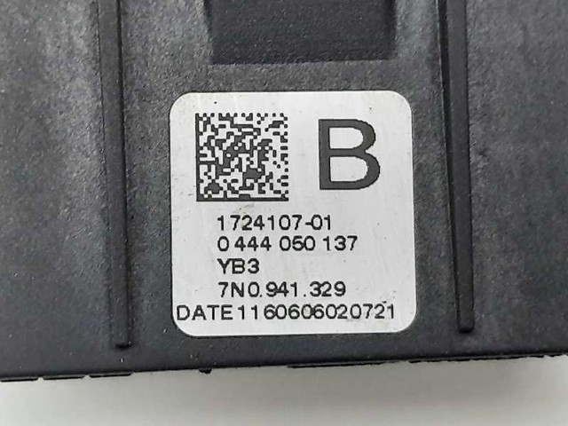7N0941329 Unidad de control AdBlue  comprar en Reus