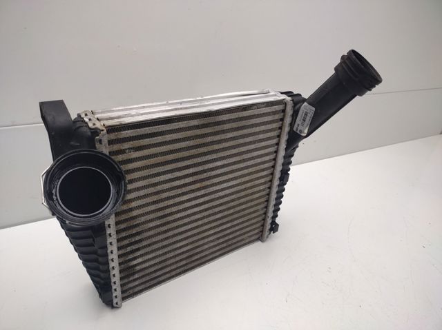 VAG 7P0145804A Intercooler  comprar en Murcia