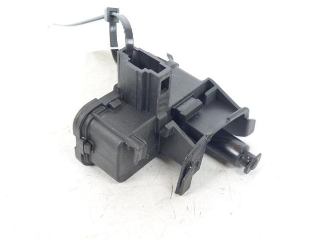 VAG 7P0810773F Motor de apertura de tapa de combustible  disponible España