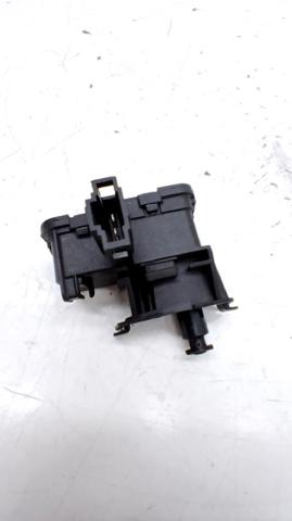 7P0810773F VAG Motor tapa combustible  en stock Córdoba