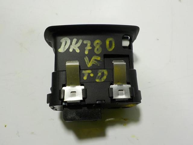 7PP959855C Botón de elevalunas delantero derecho  en stock Granada