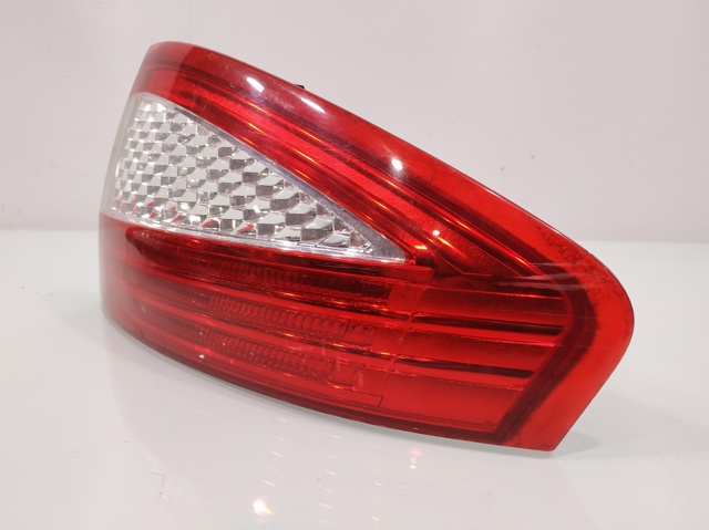 FORD 7S7113404A Piloto trasero exterior derecho  en stock Salamanca