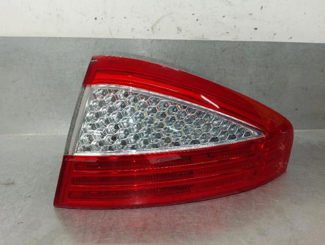 7S7113404A FORD Piloto trasero exterior derecho  en stock Gandía